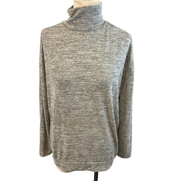 🌿4/$35🌿 REVAMPED Grey Turtleneck Sweater (S) - Picture 9 of 9
